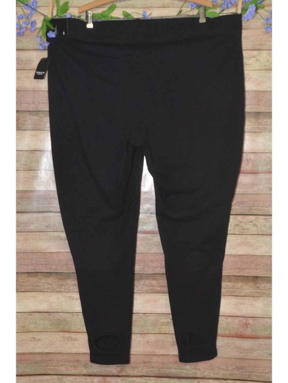 NWT Torrid 5 Black Full Length Signature Waist Stirrup Legging Size 5X Comfort - Picture 5 of 10
